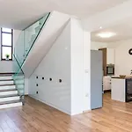 Roma Villa *